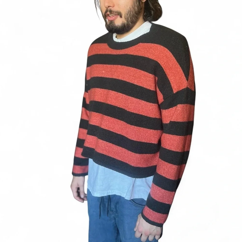 VTG 00’s / Y2K Hurley Red & Black Striped Sweater